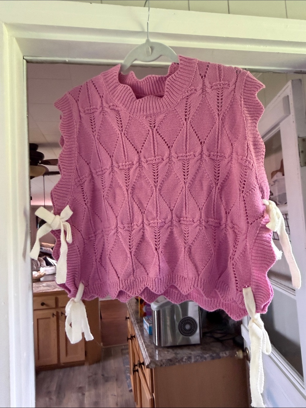 Women's Pink Knit Tie-Side Sweater Vest xl